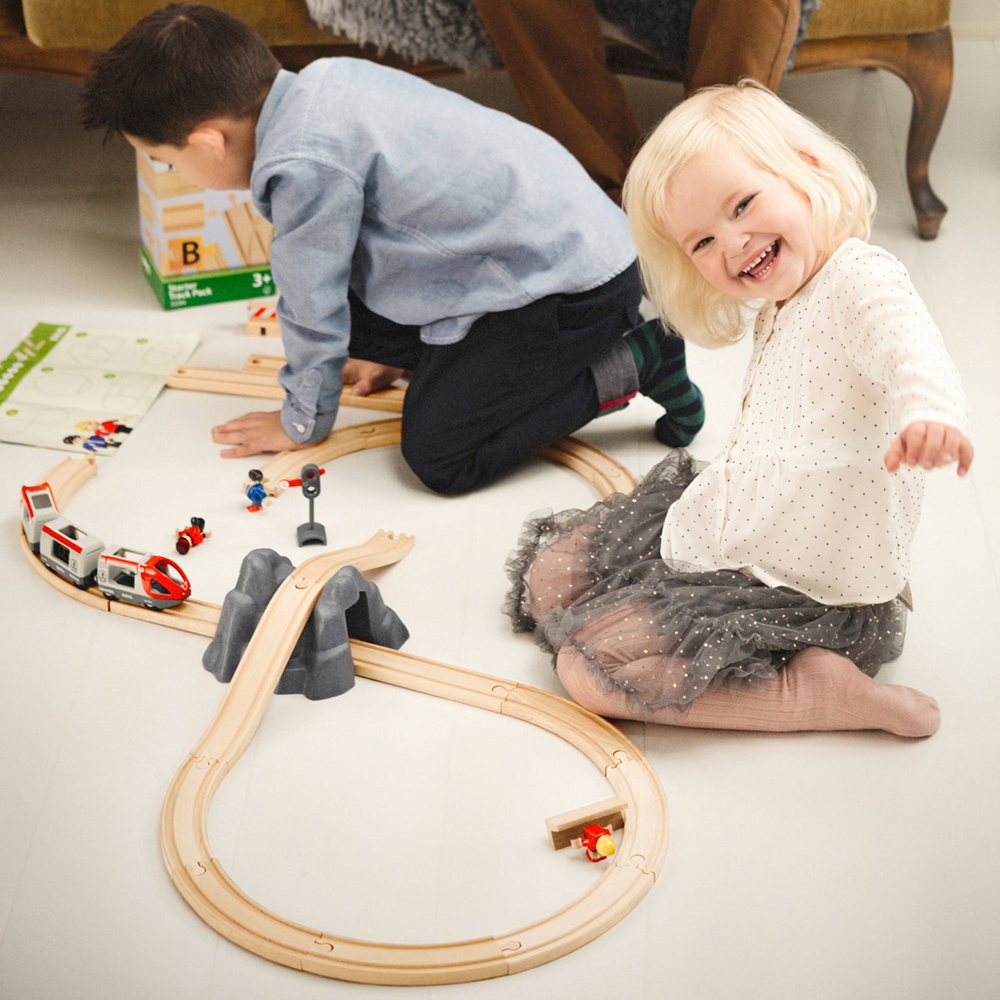 BRIO World Railway Starter Set