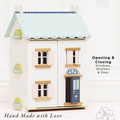 Bluebelle Wooden Dolls House detail