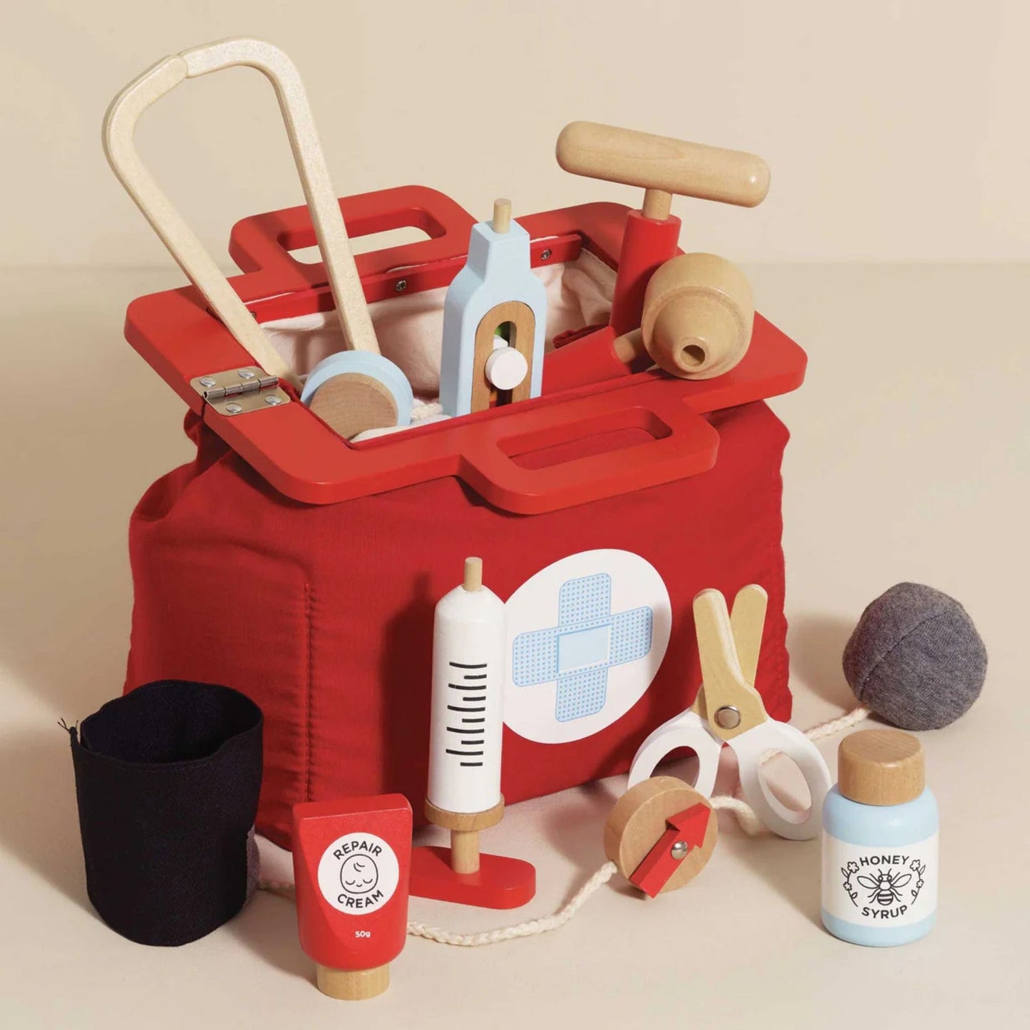 Le Toy Van Doctor's Set