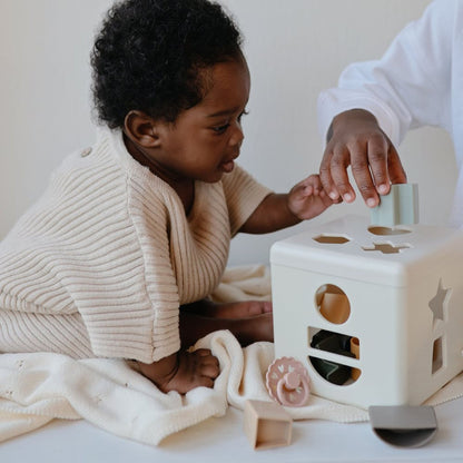 Mushie Shape Sorting Box – Original