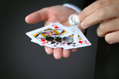 Deluxe Box coin trick