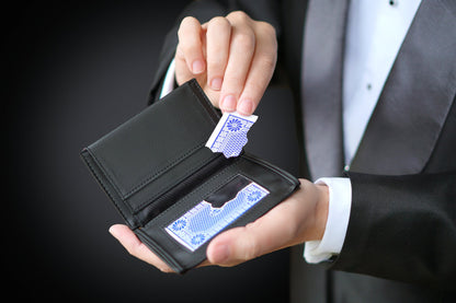 Deluxe Box wallet trick